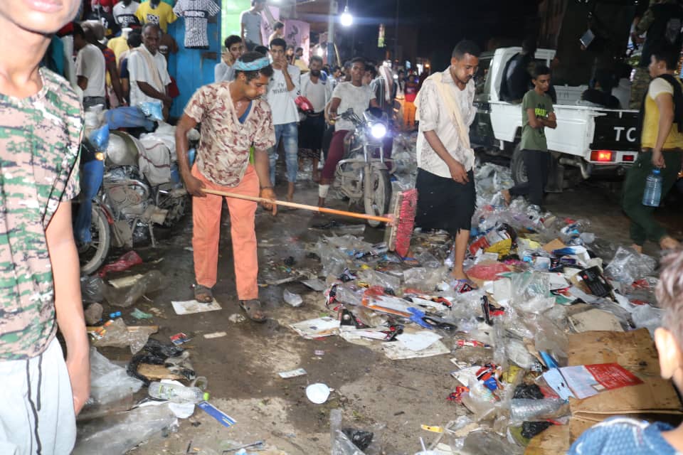 محلي الشيخ عثمان ينفذ حملة نظافة واسعة للاسواق والشوارع