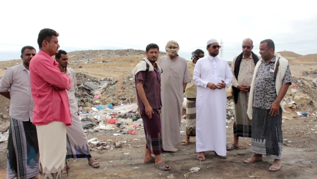 أهالي منطقة بويش روكب ينظمون وقفة احتجاجية للمطالبة بتحويل مكب النفايات الى منطقة بعيدة من السكان