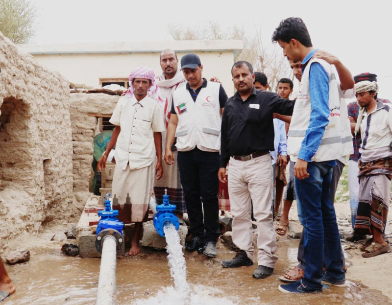الإمارات تدشن وحدة متكاملة لضخ المياه في شبوة